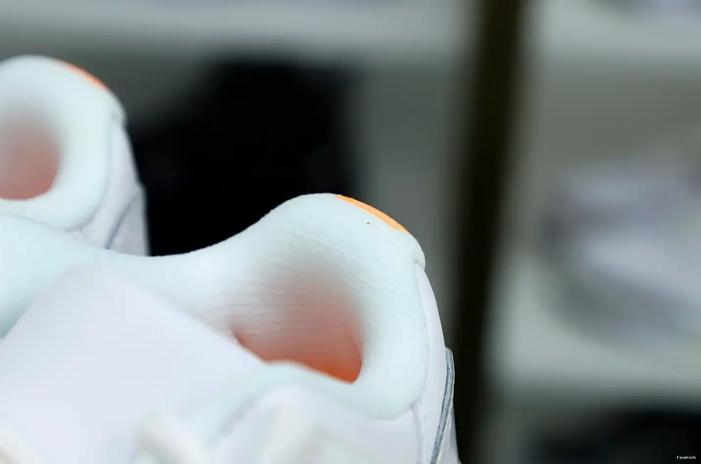 LOW JORDAN RETRO WMNS 11 AIR 'BRIGHT CITRUS' 0523